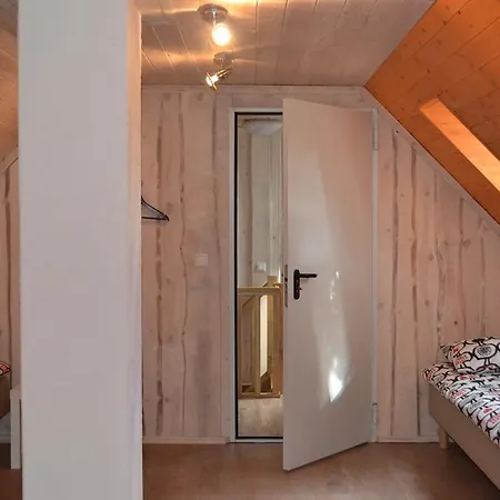 Kivi-roosi House *