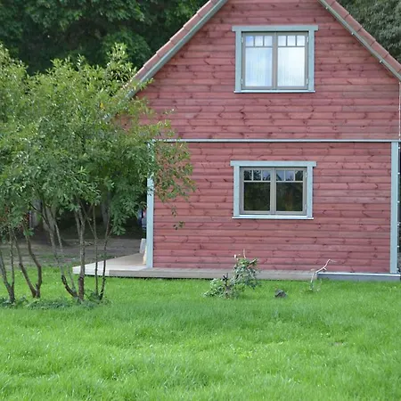 Kivi-roosi House Casa vacanze Lümanda