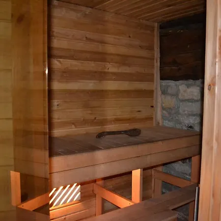 Kivi-roosi House Casa vacanze Lümanda